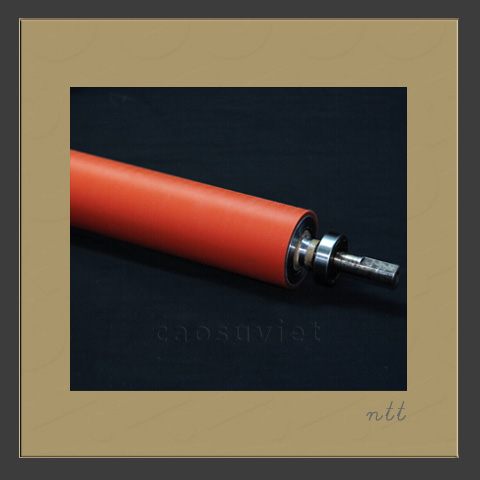 Trục ép keo ngành may mặc